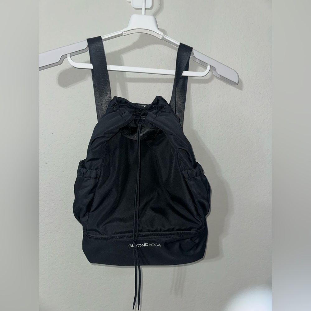Beyond Yoga Convertible Gym‎ Bag Black - Picture 4 of 8